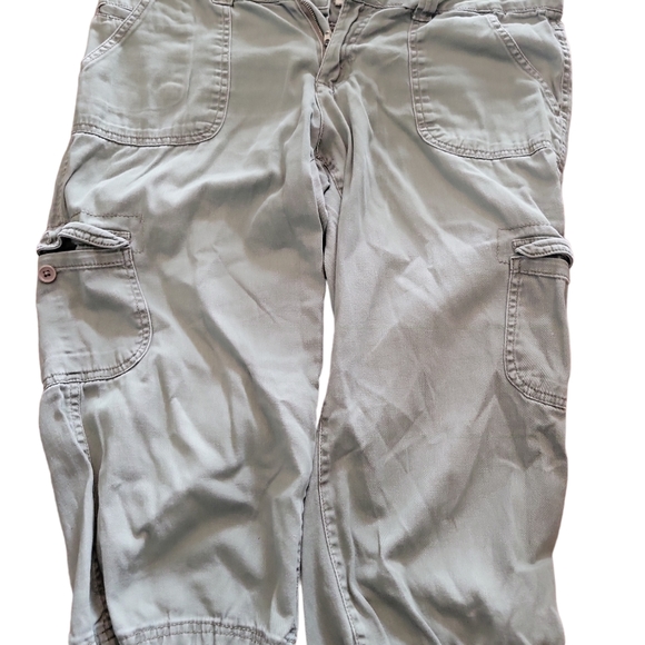 Urban life capris - Picture 1 of 3